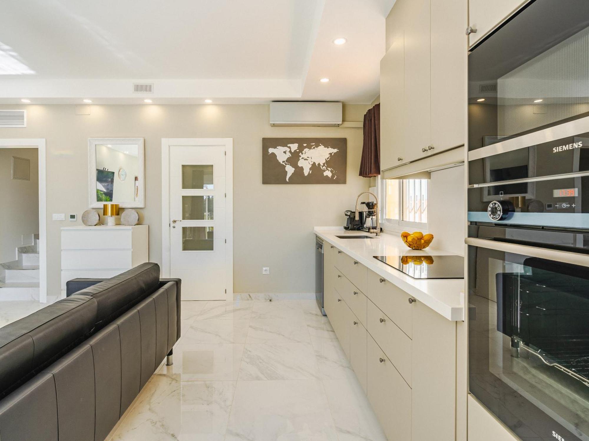 Private Luxurious Hillside Villa With Pool & Sea Views For 8 To 10 Ppl Fuengirola Exteriér fotografie